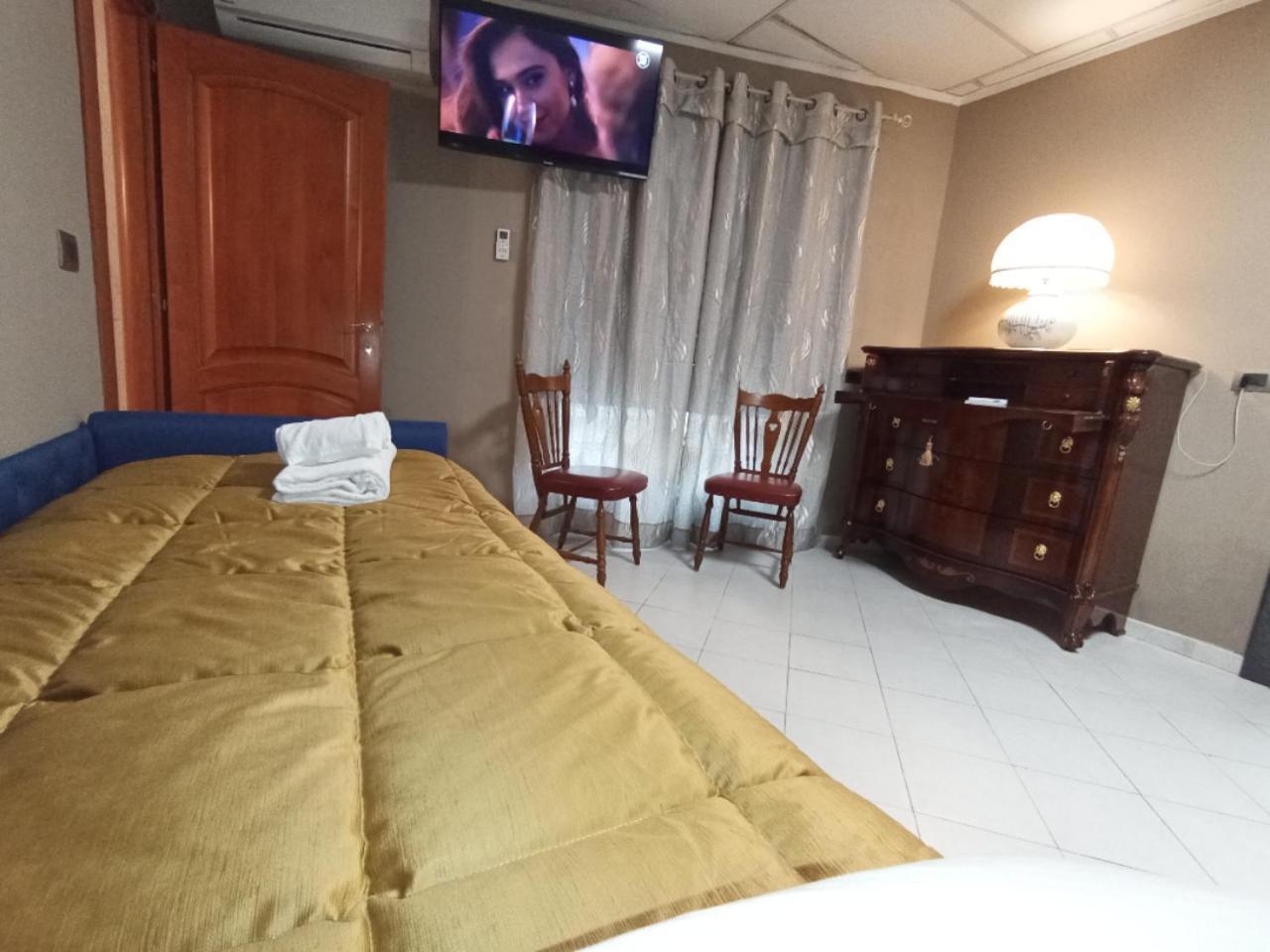 Red Fox Rooms Decimomannu Exterior foto